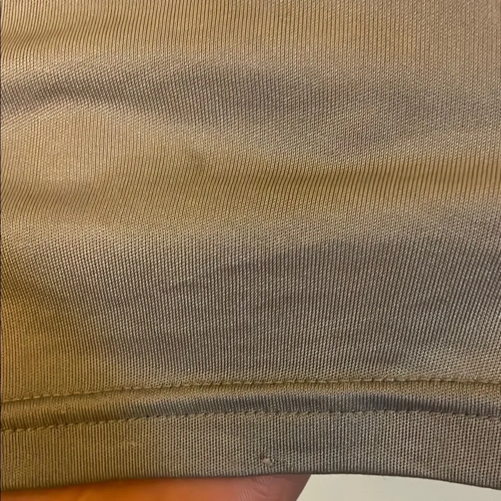 $2! 5 for $10 🔥Ted Baker Gray Tank Top with Silver Accents - Picture 10 of 13